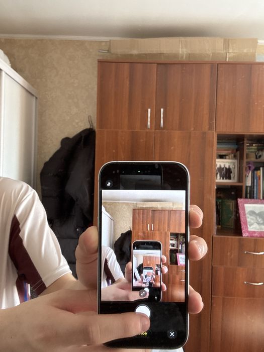 продам Iphone 15 85% акум