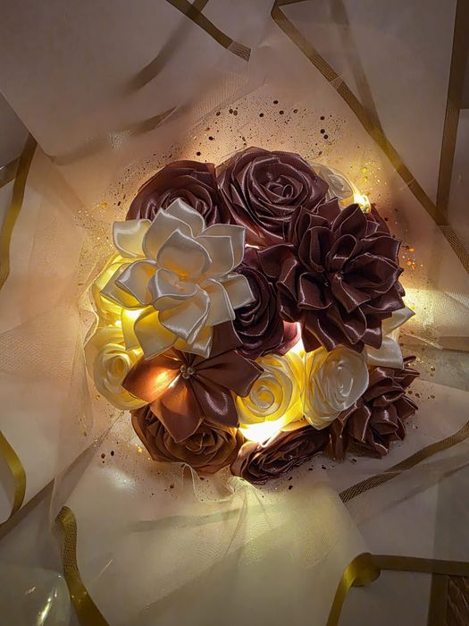 Buchete din Trandafiri de Satin – O Amintire Care Durează o Viață!