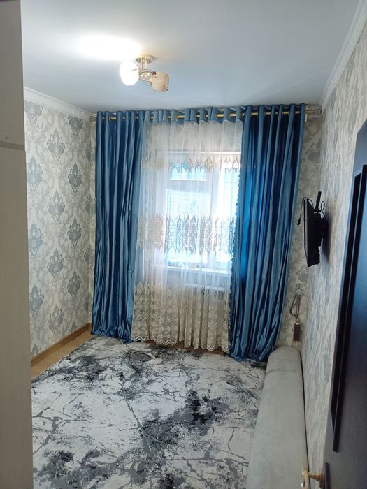 Срочно сотилади сергелида 3хонали уй