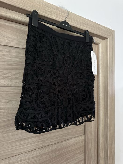 Fusta Luisa Cerano din dantela brodata, noua cu eticheta, marimea 38