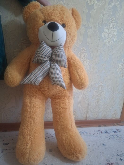 Мягкая игрушка продоется  1 метр