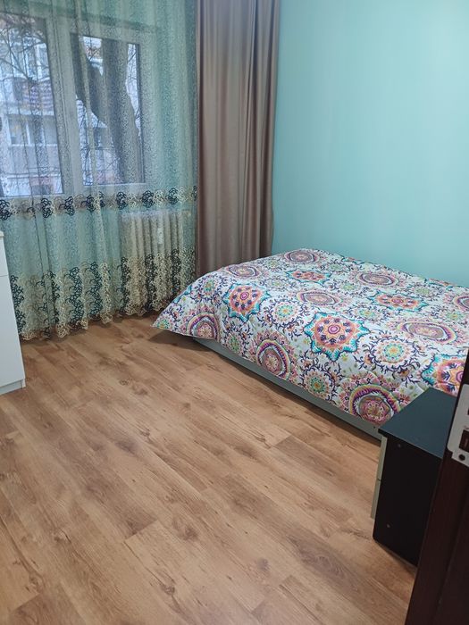 Închiriez apartament