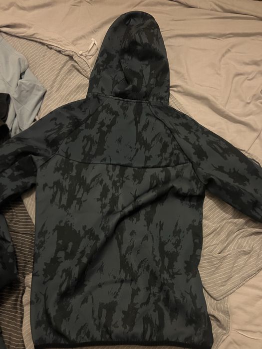 Nike Tech Fleece много як дизайн цял екип