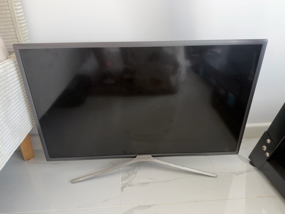 Samsung Smart TV 32” Full HD – UE32K5602 – Wi-Fi
