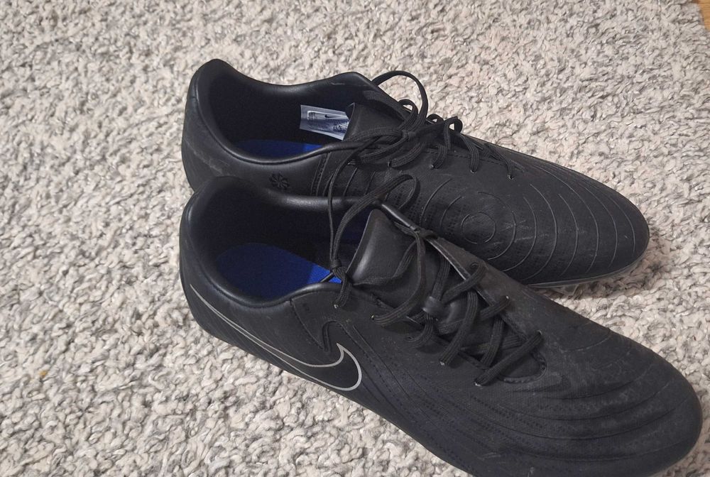 Ghete fotbal nike Phantom nr.45