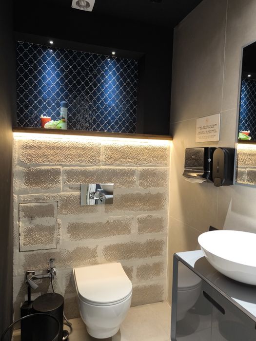 Продается коммерция в Яшнабадском районе в бизнес центре класса "А"