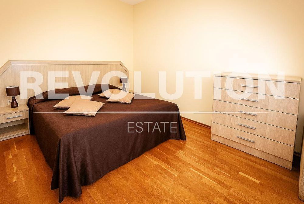 Дава се под наем Двустаен апартамент в к.к. Св.Св. Константин и Елена - 50 кв.м за 500 € - Снимка #3