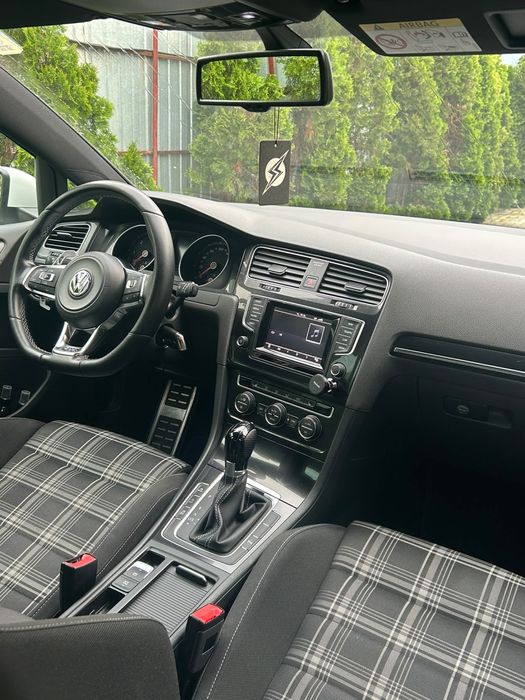 Volkswagen GOLF 7 GTD Sport &Sound