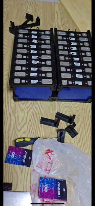 Аккамуляторы 1 год гарантия зарядное устройство в комплекте по городу