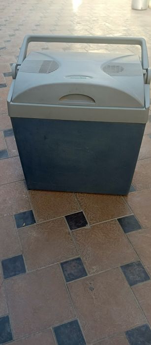 Автомобильный холодильник