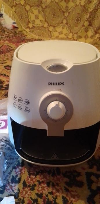 фритюрник с горещ въздух Philips Daily Collection Airfryer HD9216/80.