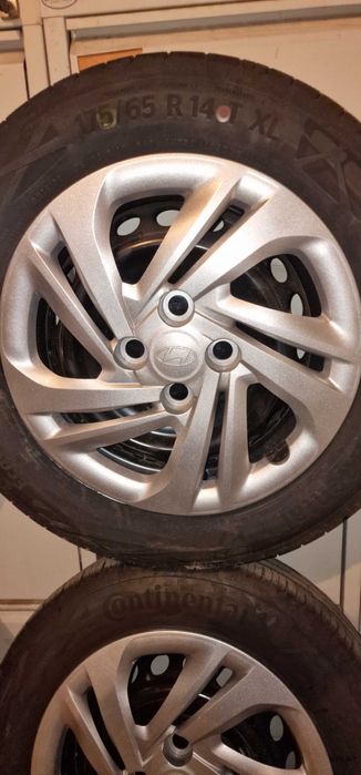 Чисто нов комплект от 4 броя летни гуми Continental 175/65 R14 + джант