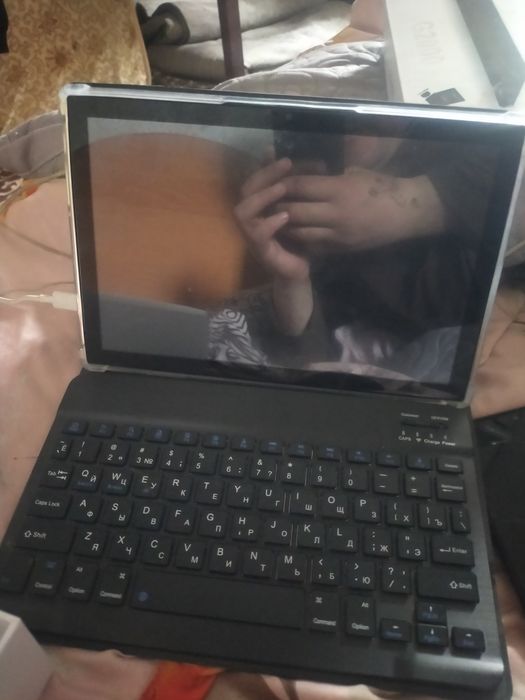 Продам планшет хорошом состояния