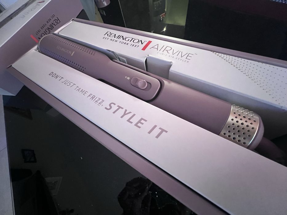 Remington AIRVIVE™ 2-in-1 Air Styler