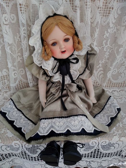 Papusa de portelan Armand Marseille 966, 60cm