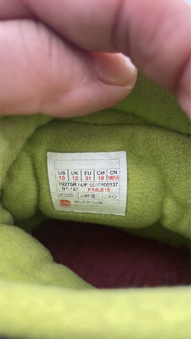 Продам зимние ботинки