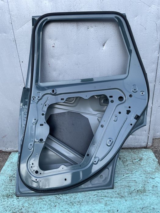 Задна дясна врата за BMW X1 U11 БМВ Х1 2022г- 2бр