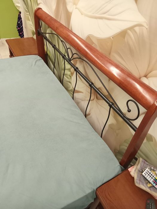 2-х спальная кровать и матрас