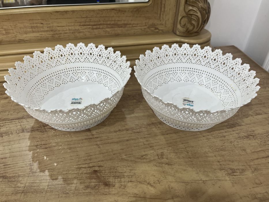 Продам хлебницы 2 шт