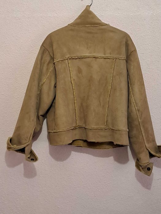 Geaca damă nepurtată!