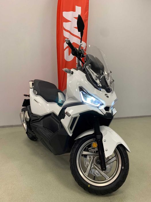 Scuter cu ABS si TCS ! SYM ADX 125 cc, - Adventure , Rate !