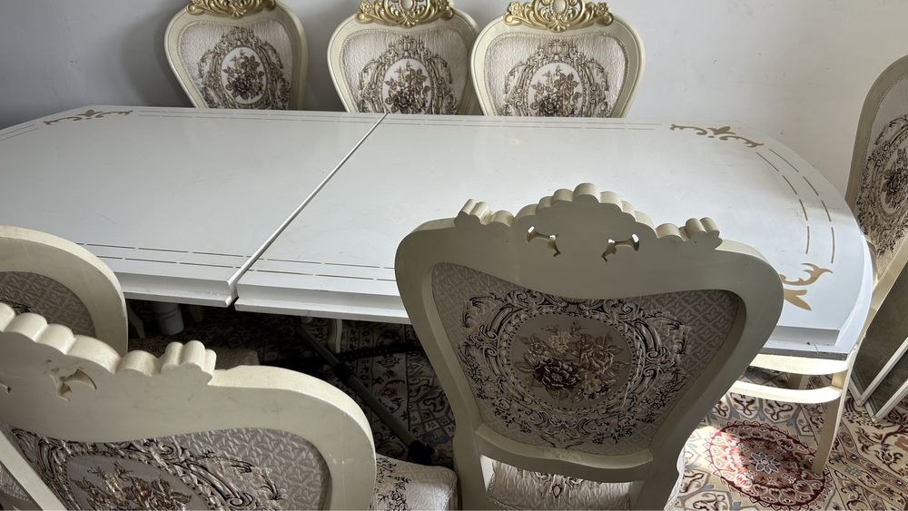 Стол стулья б/у қолданбаған солаймен тұр