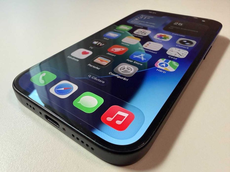  Apple / iPhone 15 128 Gb / Black