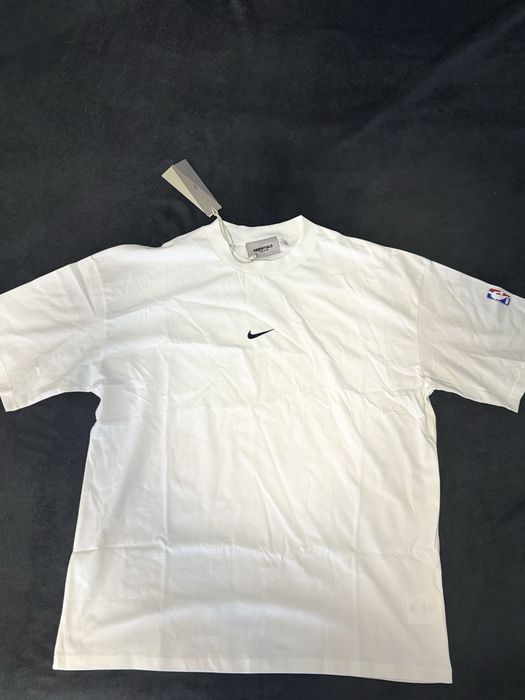 Tricou nike in colaborare cu essentials