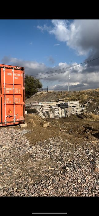 Продается земля со строй материалом, контейнером и трансформатором