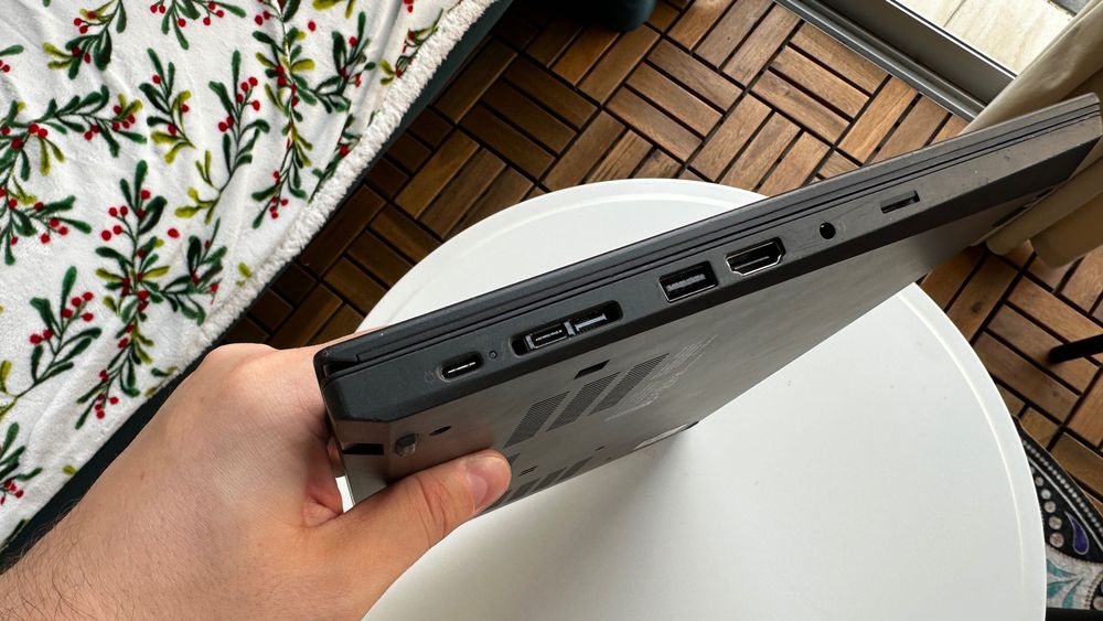 Lenovo ThinkPad T490 ecran 2K, Intel i7-8565u, 16GB RAM, SSD + mouse wireless