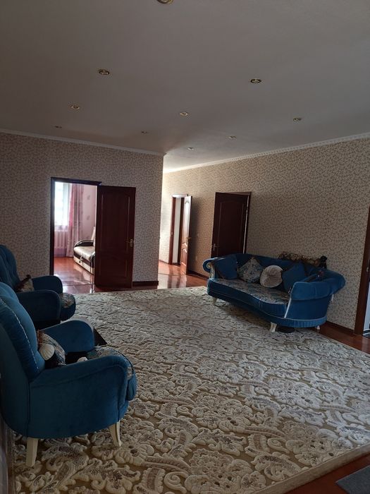 2частных дома, на объединенном участке