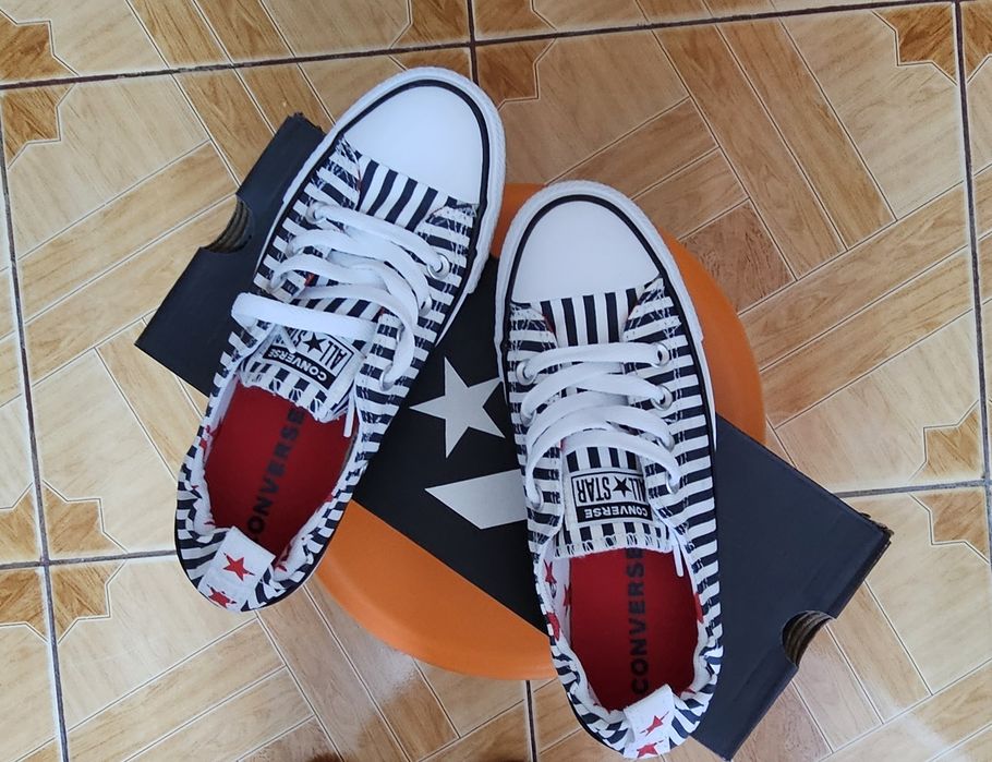Teniși Converse marimea 37