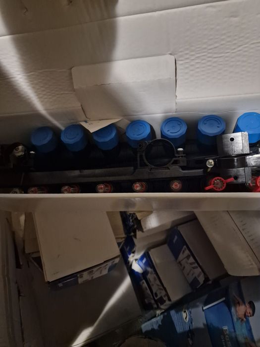 Vând actuator, distribuitor uponor