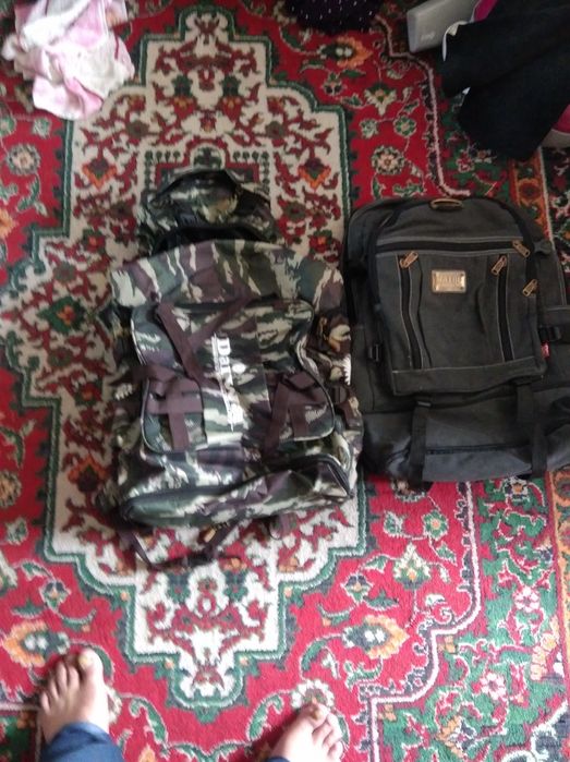 Продам два рюкзак в харошем состояние.