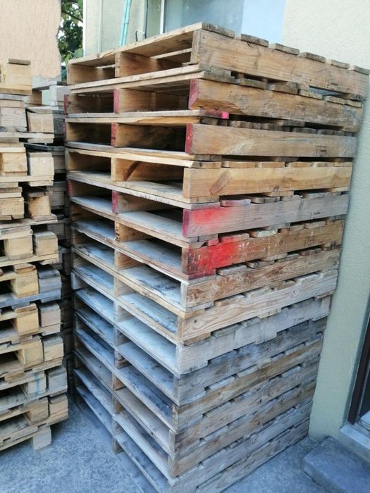 Палети и скари различни размери,