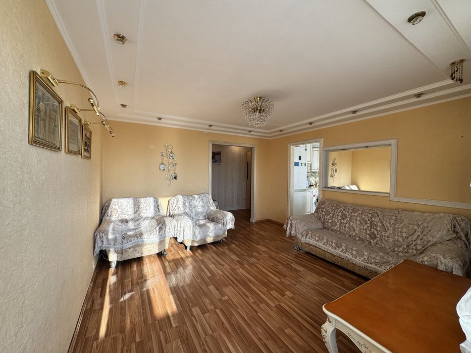 Продажа 4 комн. кв. - пр. Республики 32