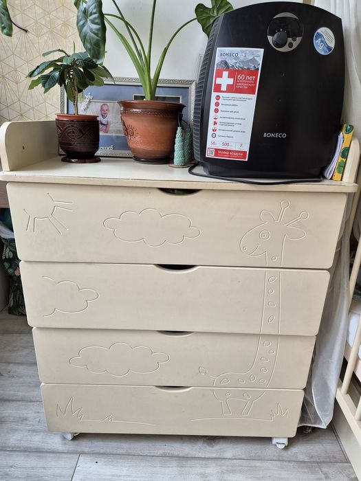 Манеж и комод детские