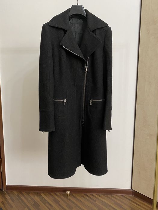 Верхняя женская одежда