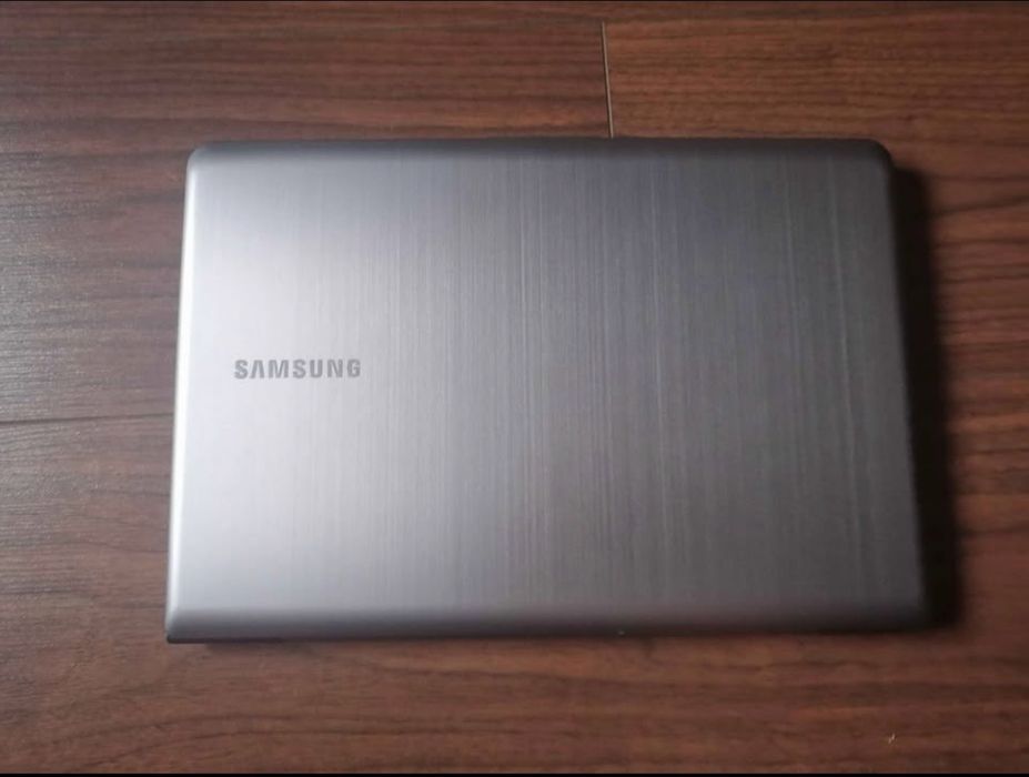 Vand Laptop Samsung - negociabil