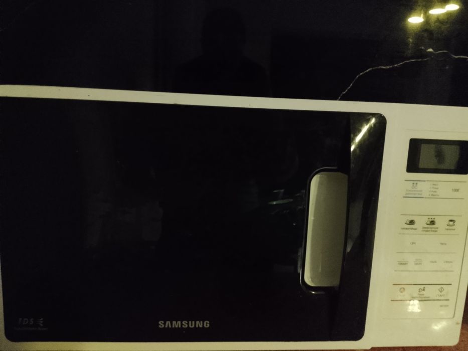 Продается микроволновая печь