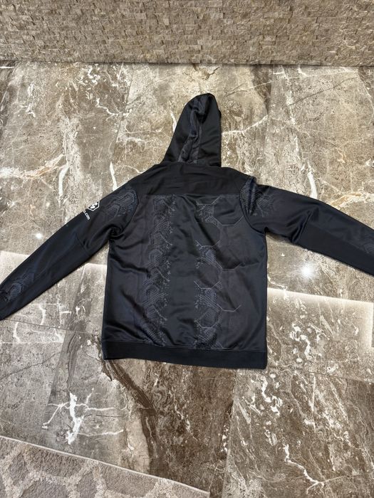 Venum горнище Хл