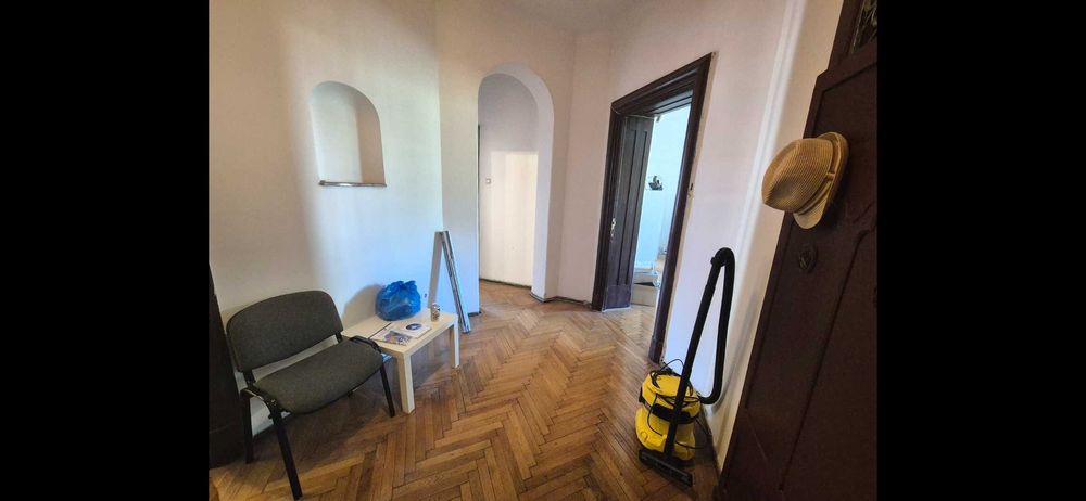 3 cam PIATA ROMANA - Lascar Catargiu Victoriei