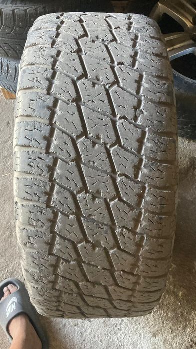 Продам шины диски от лексус 470