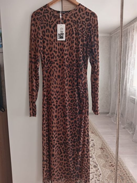 Продам женское платье