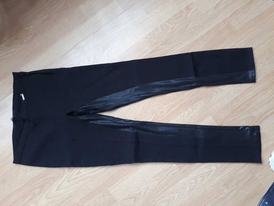 Pantaloni dama Guess