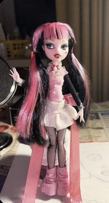 продам монстр хай дракулауру оак