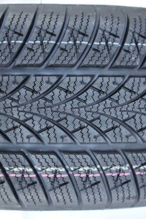 Anvelope iarna noi 185/65R15 92H XL, Triangle