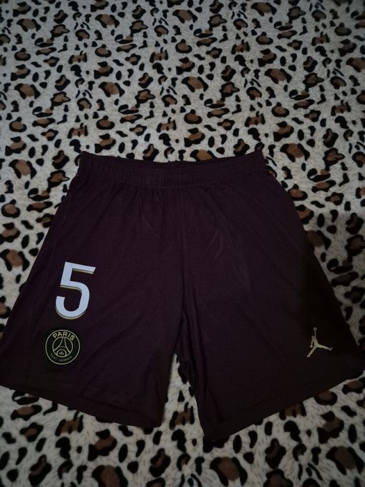 Vând echipament PSG