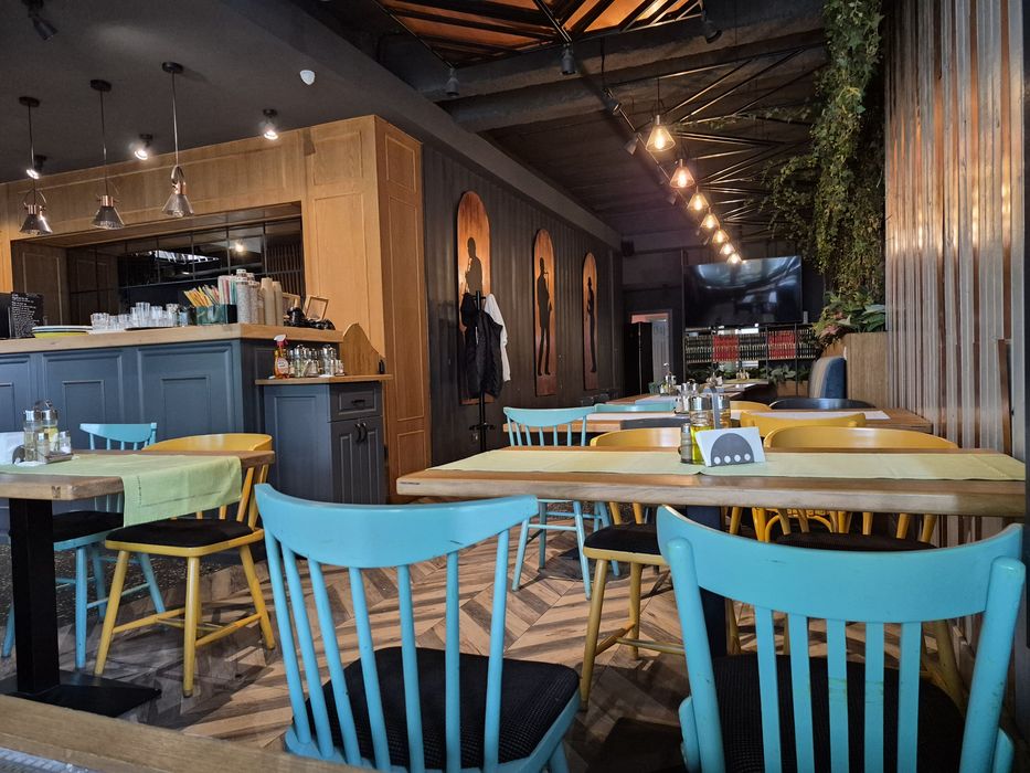 Cedare afacere restaurant