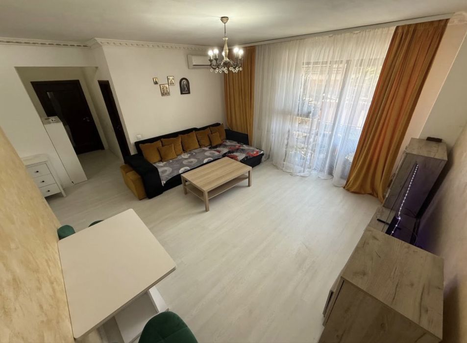 Vand apartament 2 camere dobroesti